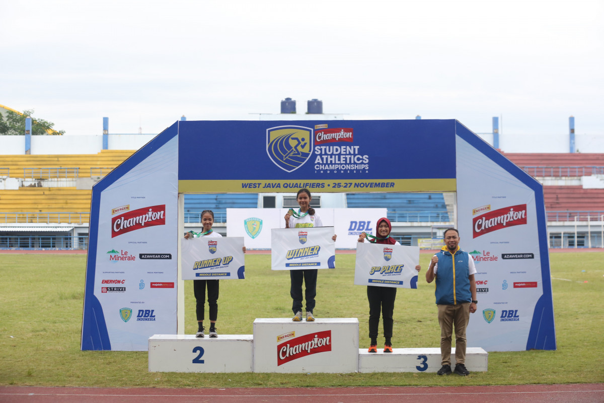 Latihan Padat Antar Vira Juara 1.000 Meter Putri  