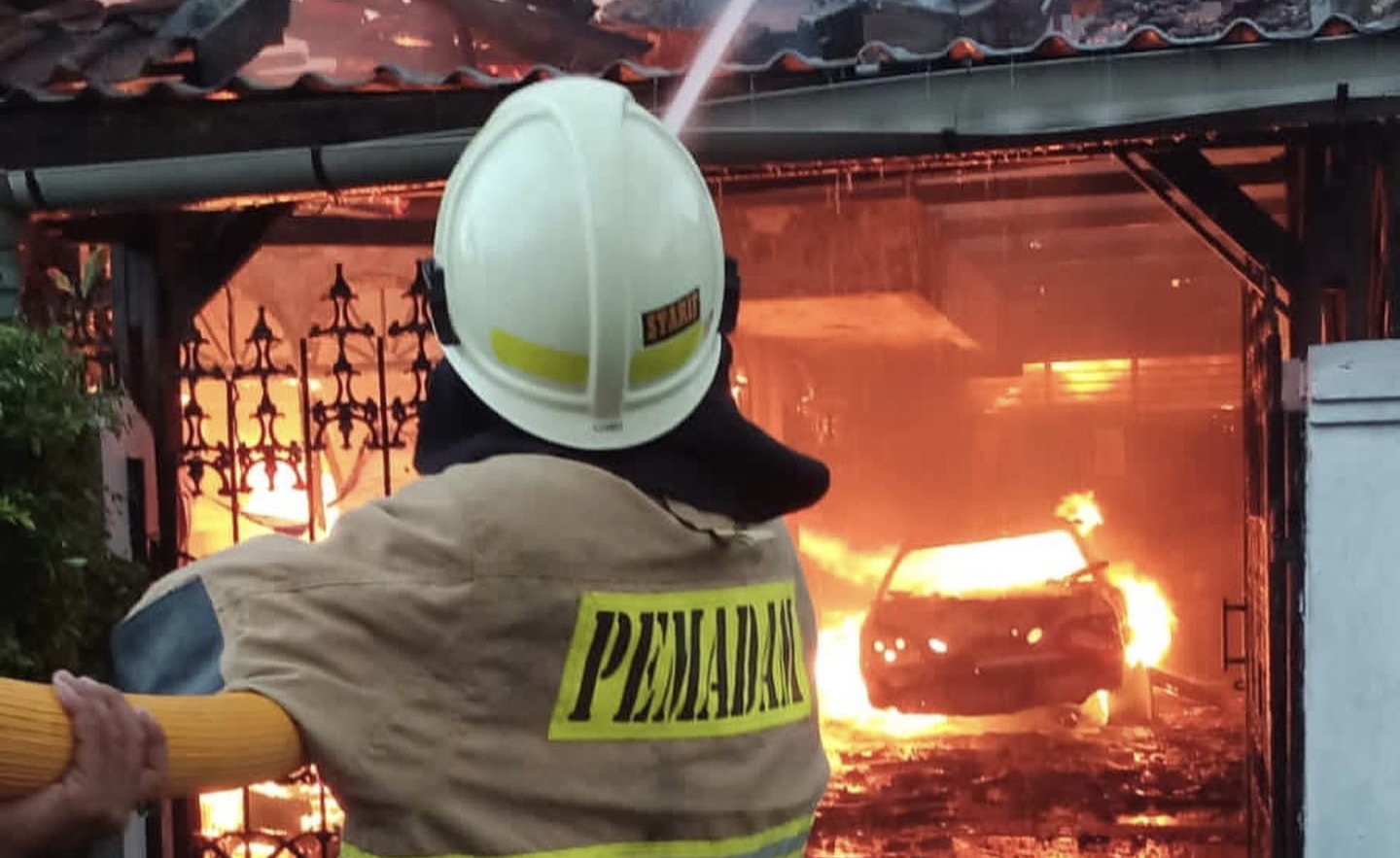 Kabar Duka! Kebakaran Rumah di Kebayoran Jaksel Makan Korban Jiwa, 14 Unit Damkar Dikerahkan