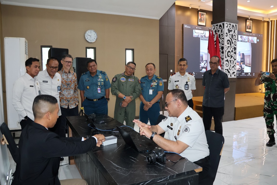 Kanim Surabaya Jadi Pilot Project Pengambilan Data Biometrik Paspor Dinas