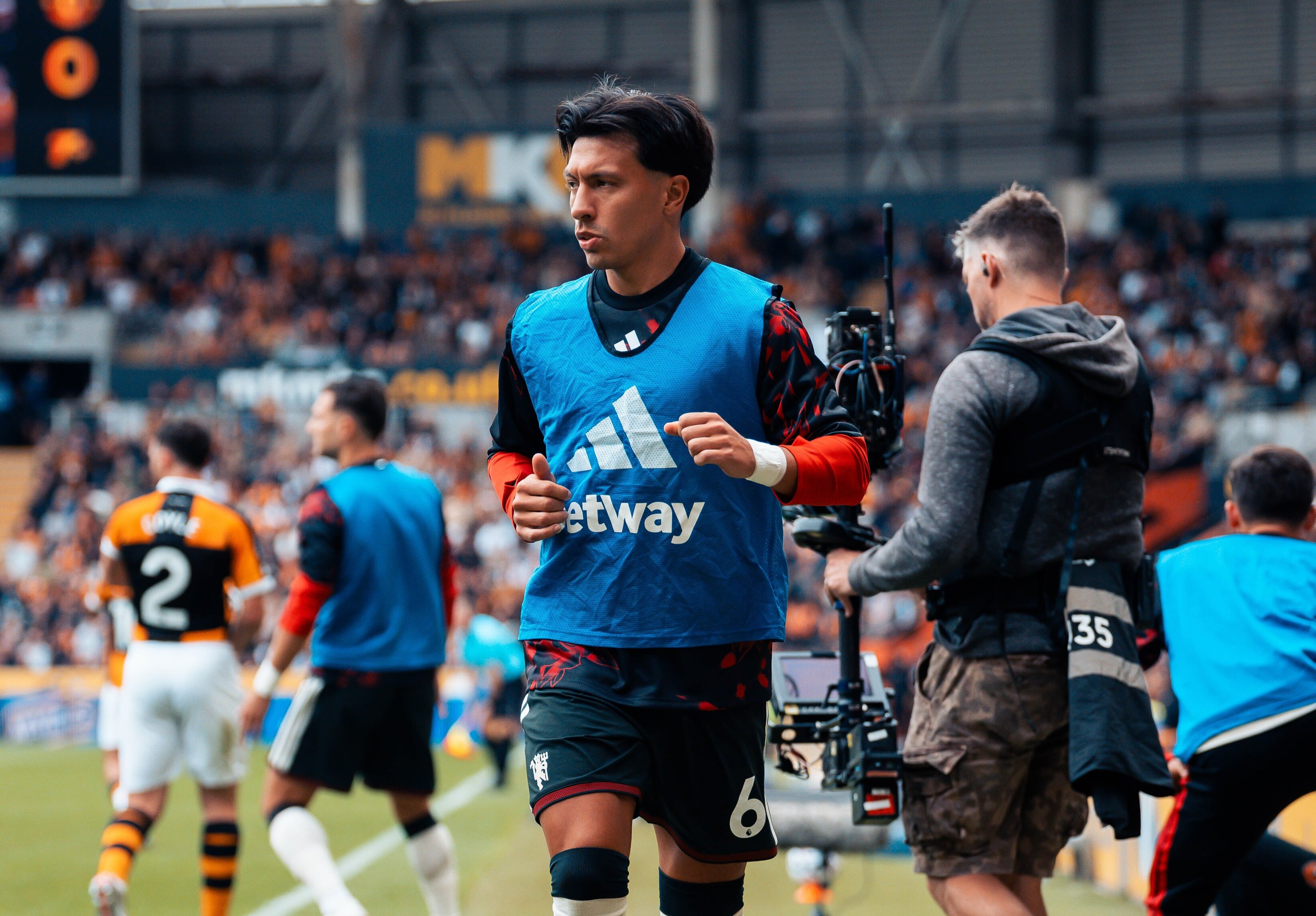 Nekat Kritik Manajemen Man United, Lisandro Martinez Terancam Sanksi