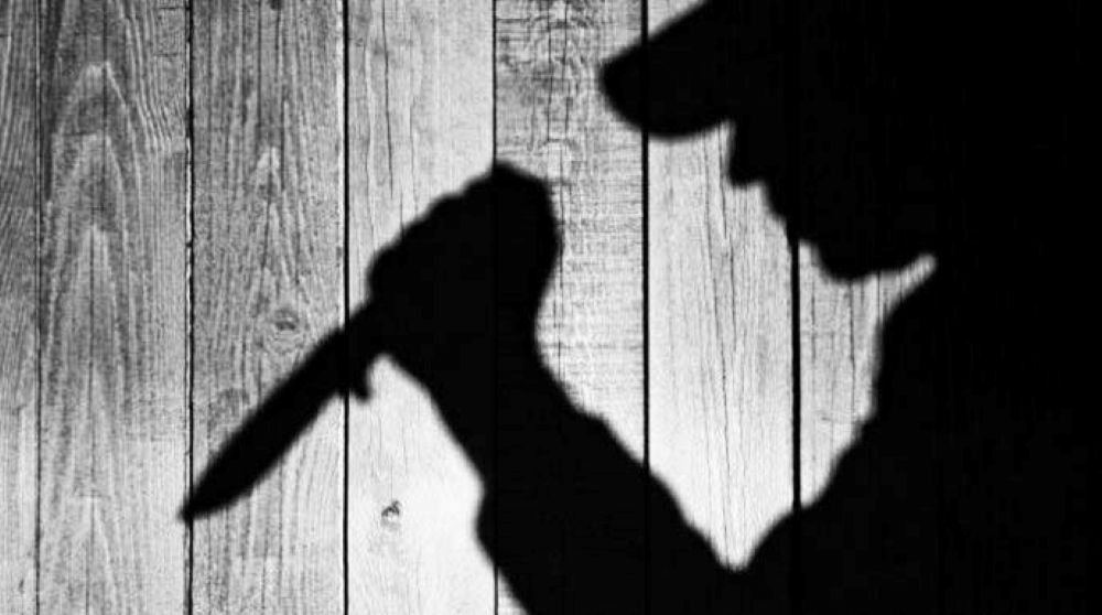 Istri Veteran Dibacok OTK di Jalan Desa Lumajang