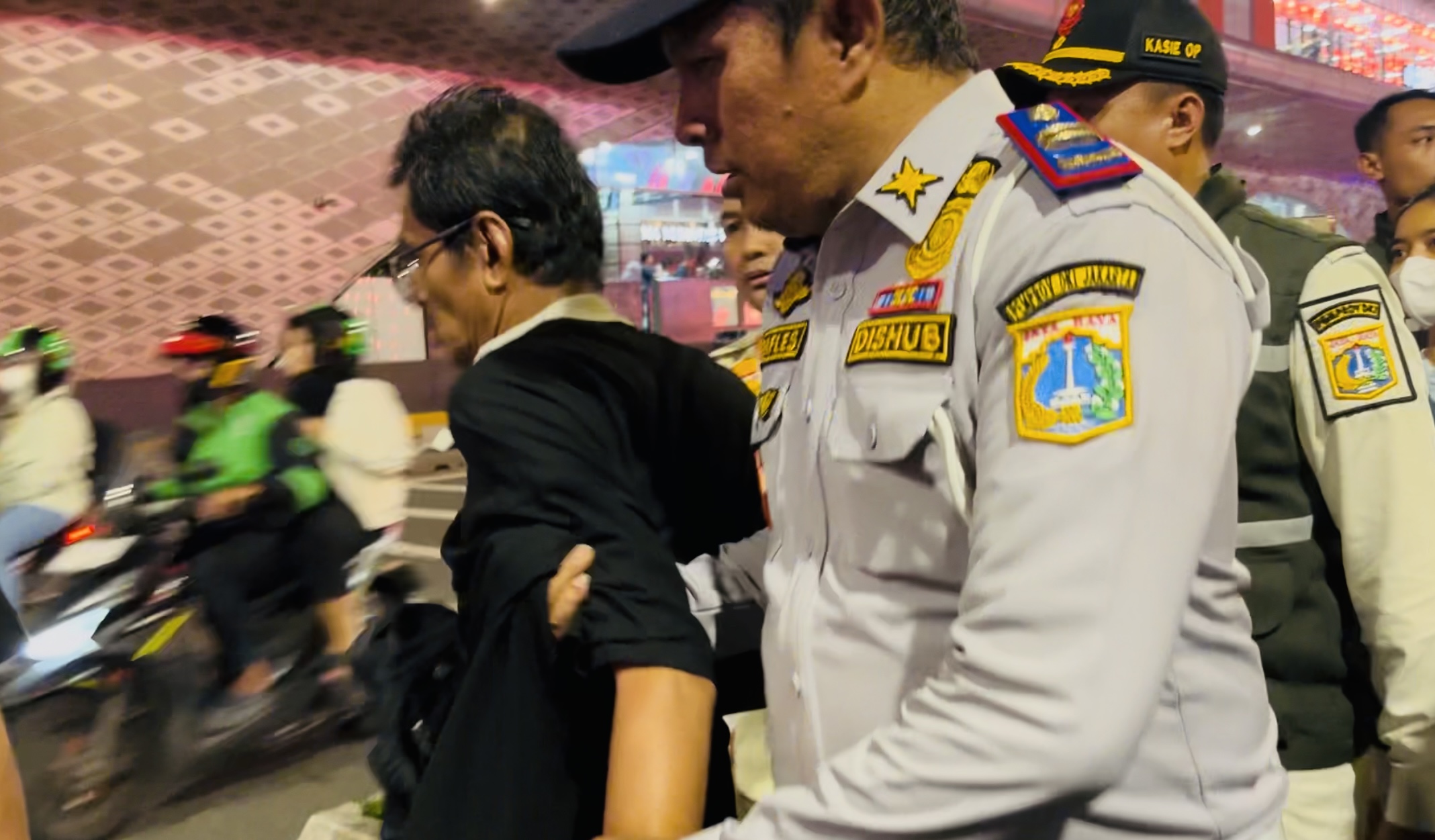 Kegep Gasak HP Milik ASN DKI, Copet di Festival Imlek Bundaran HI Ditangkap Wartawan