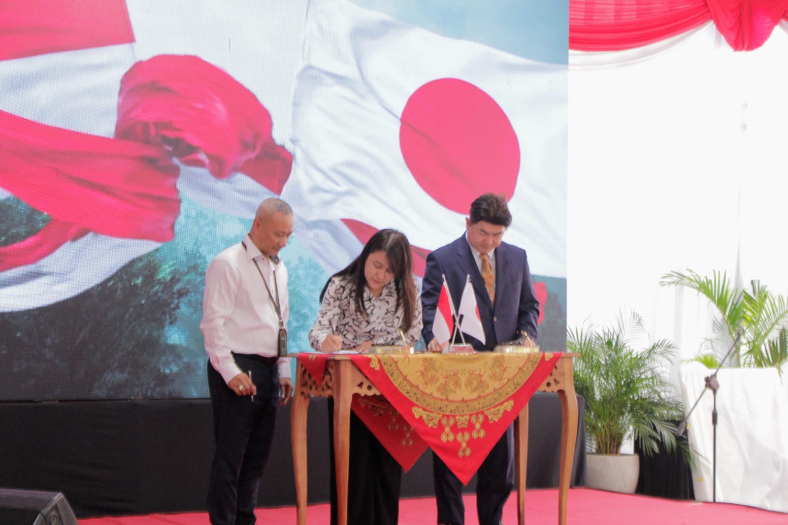 KBS–iZoo Jepang Teken MoU, Sepasang Komodo Dipinjamkan untuk Program Breeding