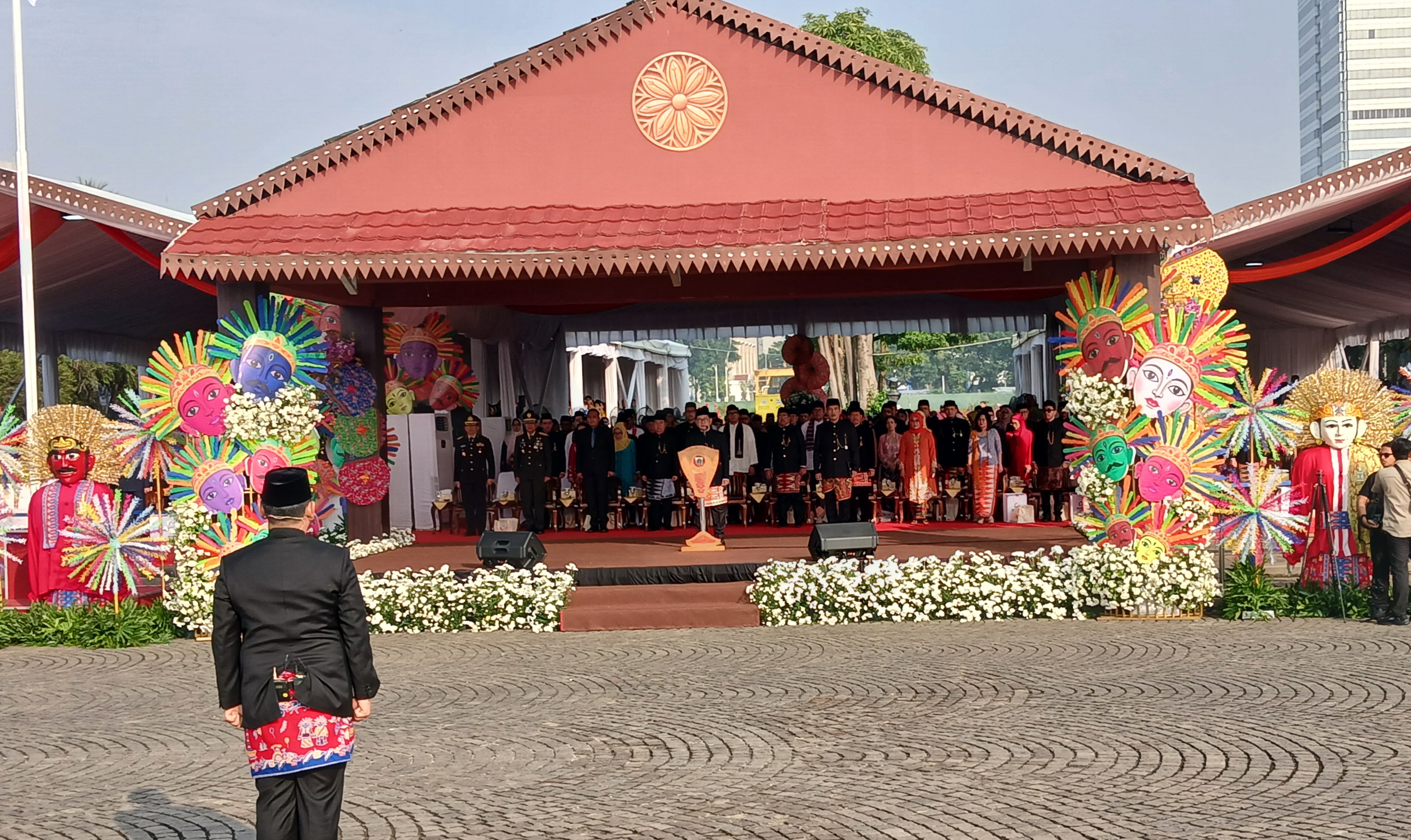 Pimpin Upacara HUT Jakarta, Pramono Paparkan Program Kerja yang Telah Dirasakan Warga