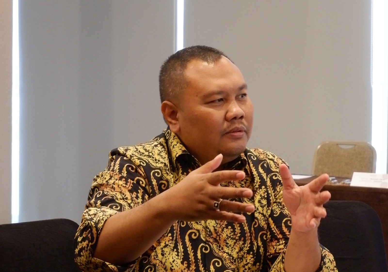 Ketua MK Komentari Batas Usia Capres Cawapres, Hensat: Biarkan DPR Yang Memutuskan