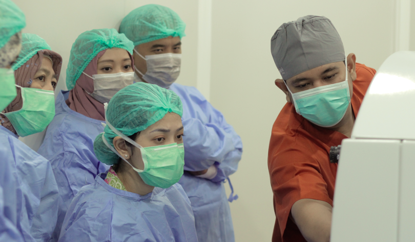 Tingkatkan Kompetensi Dokter Mata, NEC Adakan Lasik Course Batch 2 di Surabaya