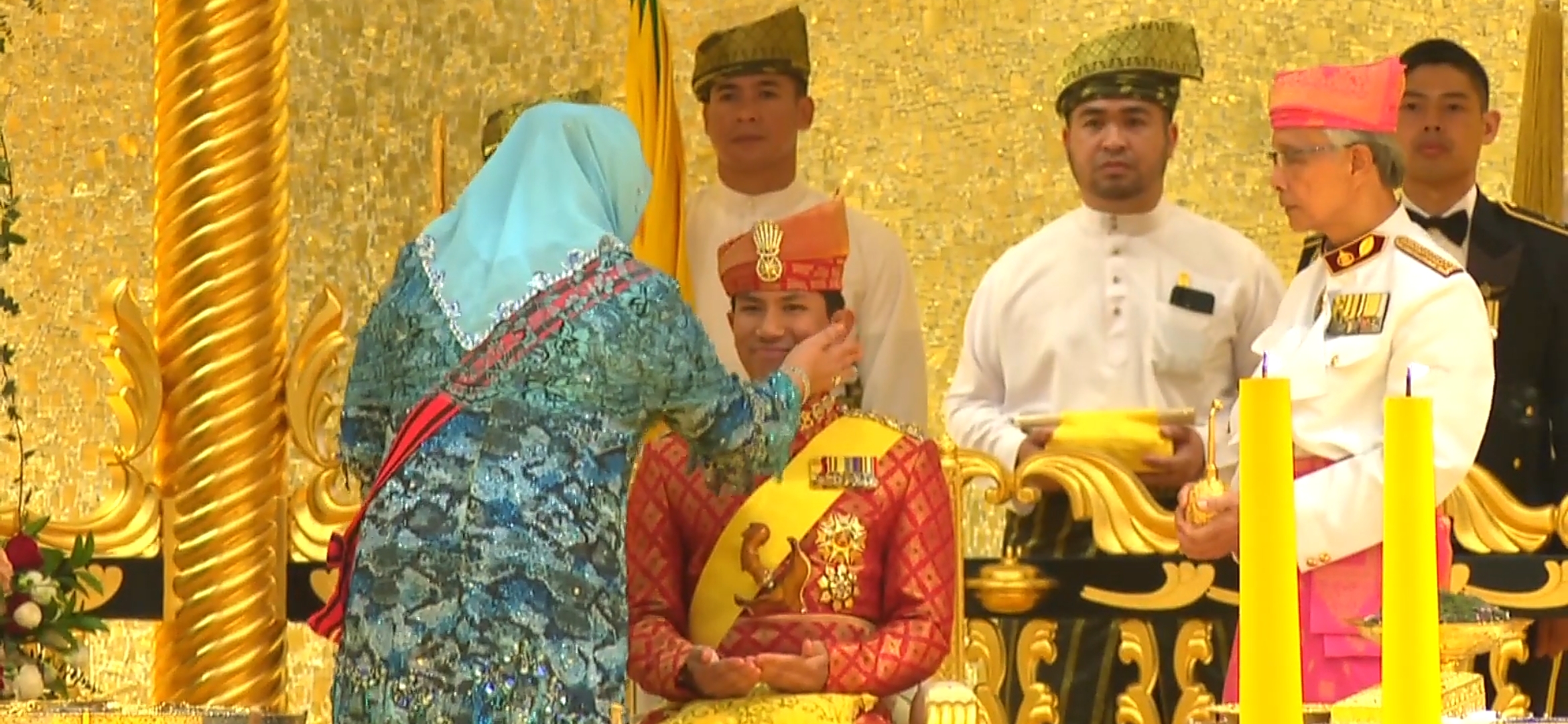 Mengenal Tradisi Adat Istiadat Berbedak Pengantin dalam Pernikahan Pangeran Mateen