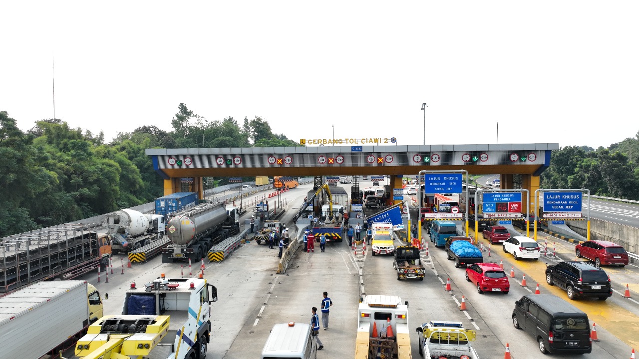 Gerbang Tol Ciawi Ringsek Ditabrak Truk Wing Box, Ini Penjelasan Jasa Marga