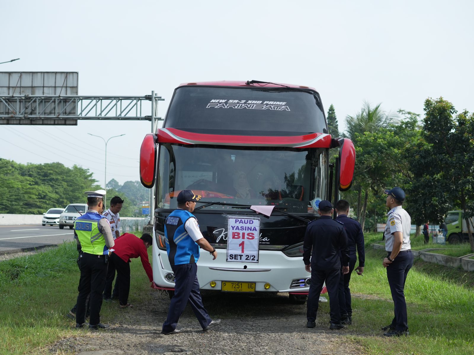 Antisipasi Kecelakaan Berulang, Kemenhub Tilang Bus Pariwisata yang Tak Penuhi Syarat Operasi