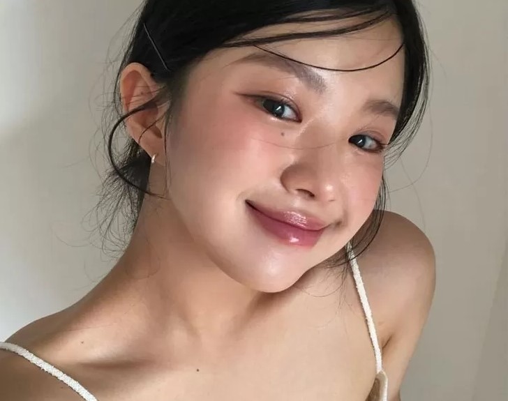 Cantik Merona! Ini Tutorial Igari Make-up yang Sedang Viral di TikTok