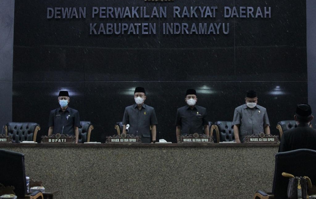 Jalanan Desa Hancur, Berubah Jadi Kubangan Air