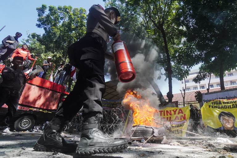 Demo Putusan Bebas Ronald Tannur Makin Panas