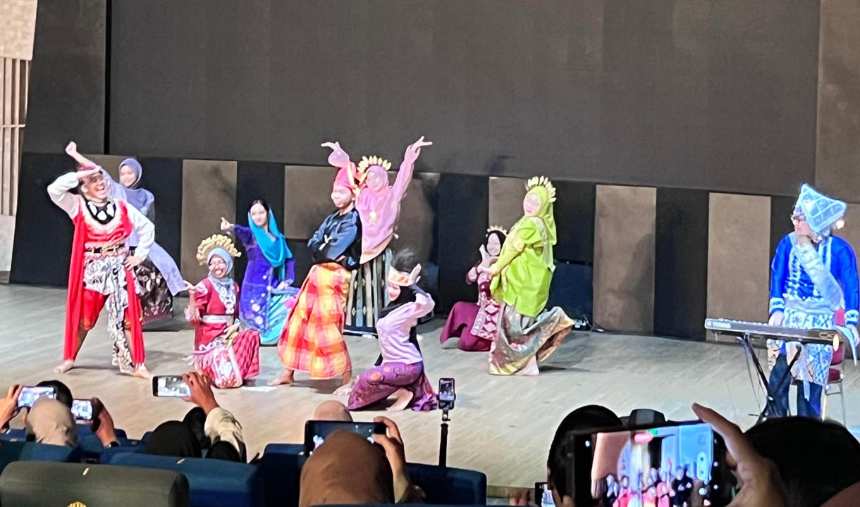 Langkah Awal Menjadi Warga Dunia: Cerita Siswa Pertukaran 2025