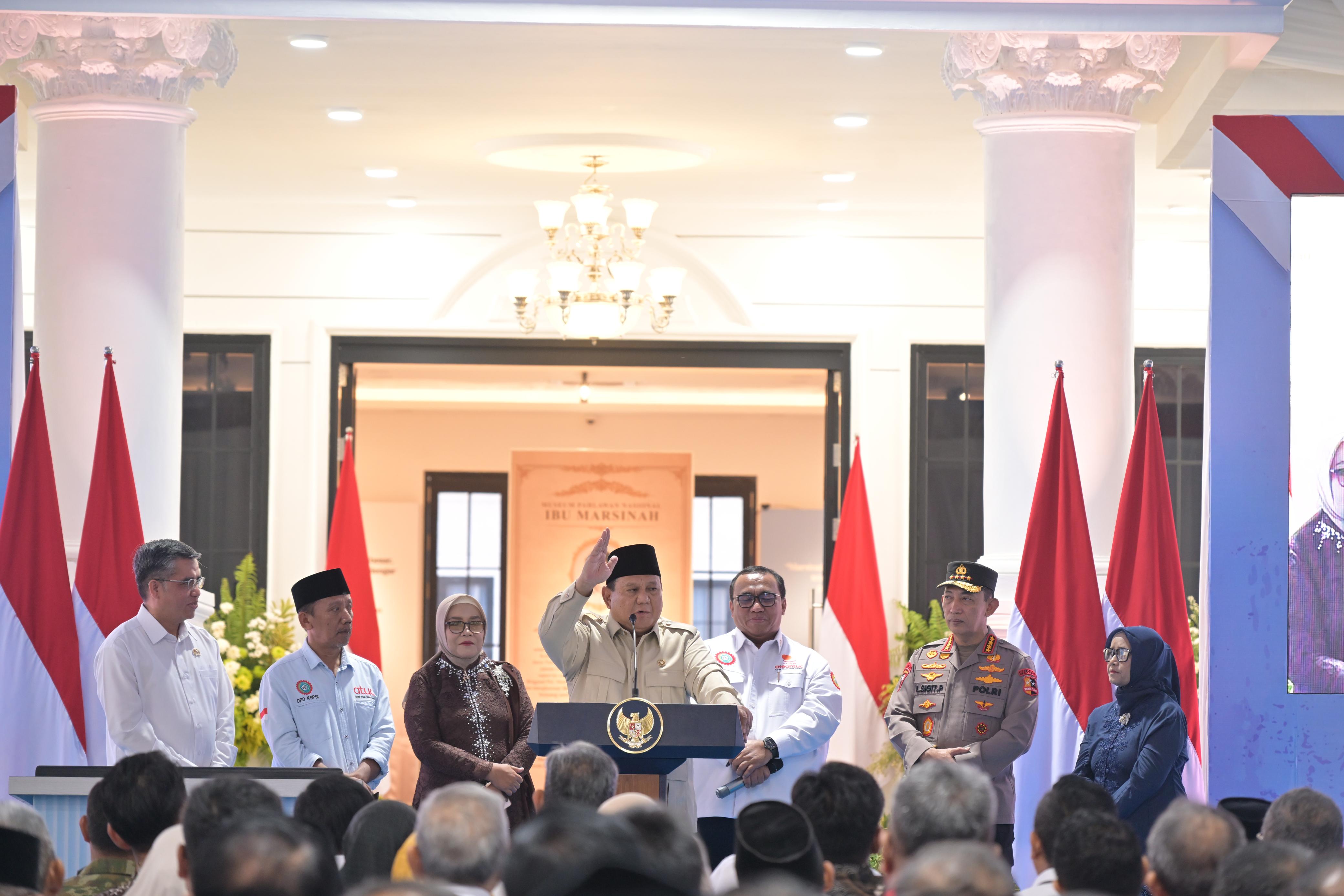 Prabowo Soal Dolar Menguat: Rakyat Desa Tak Pakai Dolar, Indonesia Tetap Aman!
