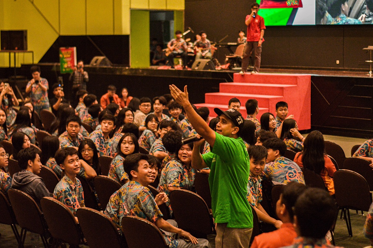 AA Show Tunjukan Cara Unik Belajar dan Refreshing sebelum Ujian di SMA Kristen Petra 1