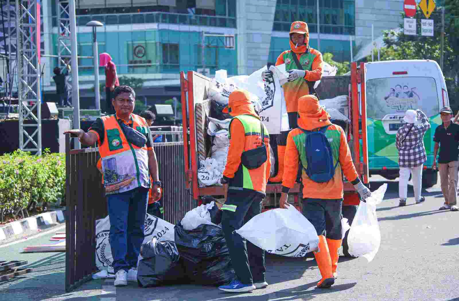 DLH DKI Siagakan 3.900 Petugas Kebersihan Saat Malam Tahun Baru