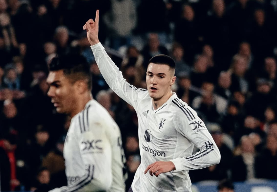 MU Meroket ke Empat Besar di Klasemen Liga Inggris, Chelsea Tersandung Leeds United