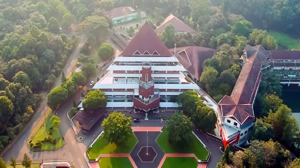 Khusus Mahasiswa IPB, PT Adaro Indonesia Buka Link Pendaftaran Beasiswa 2024-2025