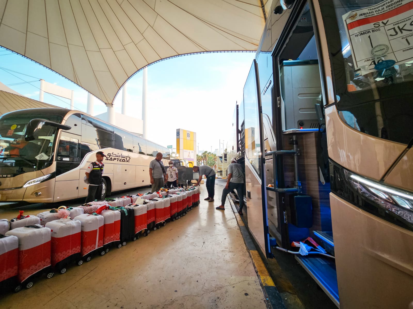 Jamaah Dapat 10 Liter Air Zamzam, Dibagikan Lewat Kantor Kemenag Kabupaten/Kota