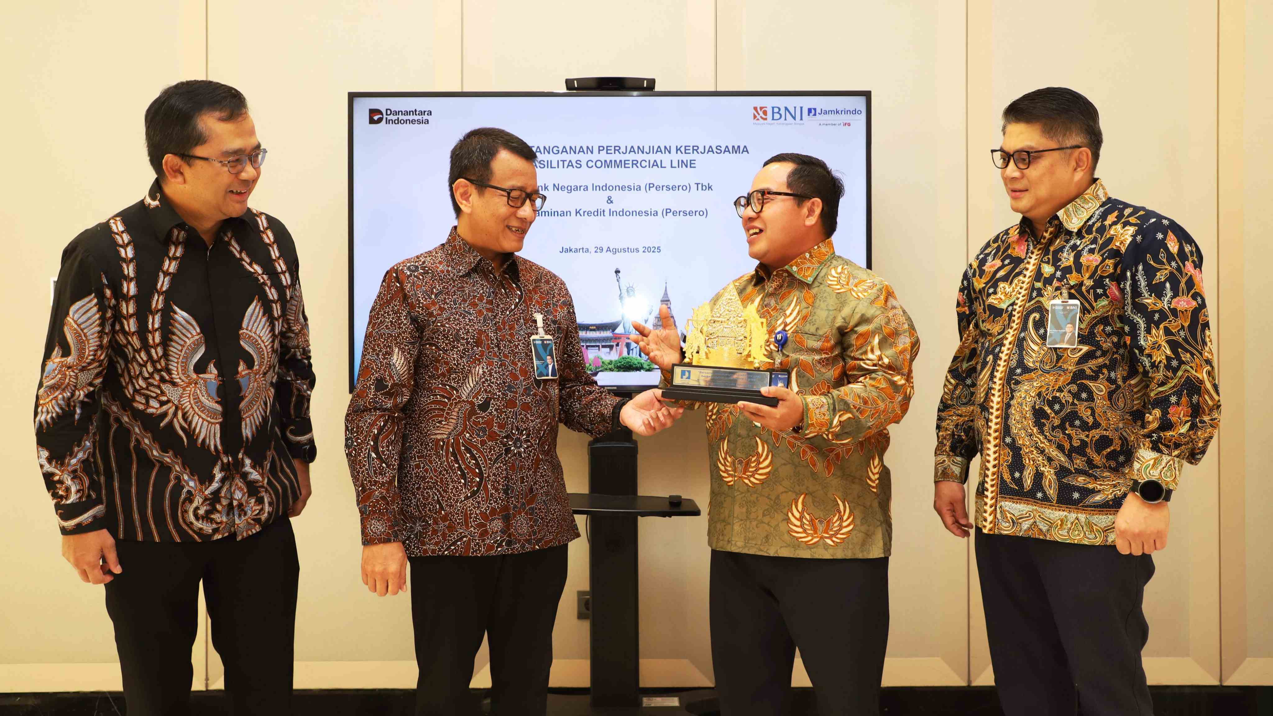 BNI Salurkan Rp5 T Fasilitas ke Jamkrindo, Perkuat Dukungan Pembiayaan UMKM dan Proyek Strategis