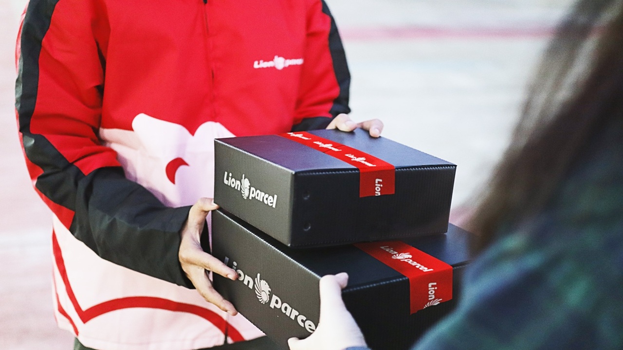 5 Tips Kirim Paket Imlek Anti Ribet Versi Lion Parcel, Ngebantu Banget Loh!