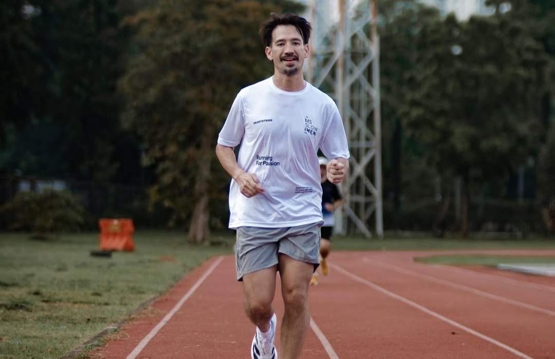 Tara Budiman Lari 17 KM, Rayakan Kemerdekaan dengan Aksi Memungut Sampah