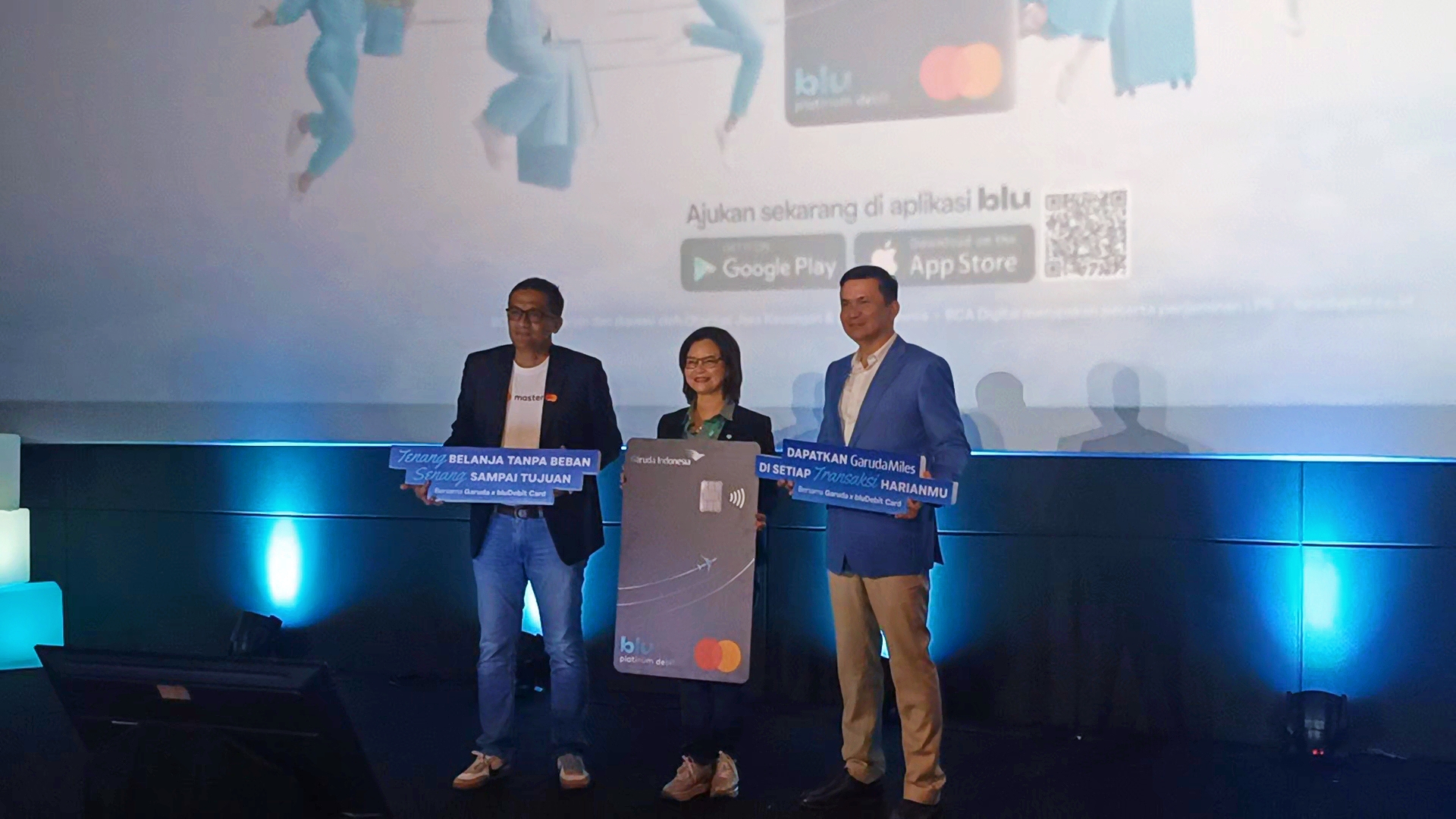 blu by BCA Digital Luncurkan Kartu Debit Co-brand dengan Garuda Indonesia, Tawarkan Banyak Benefit