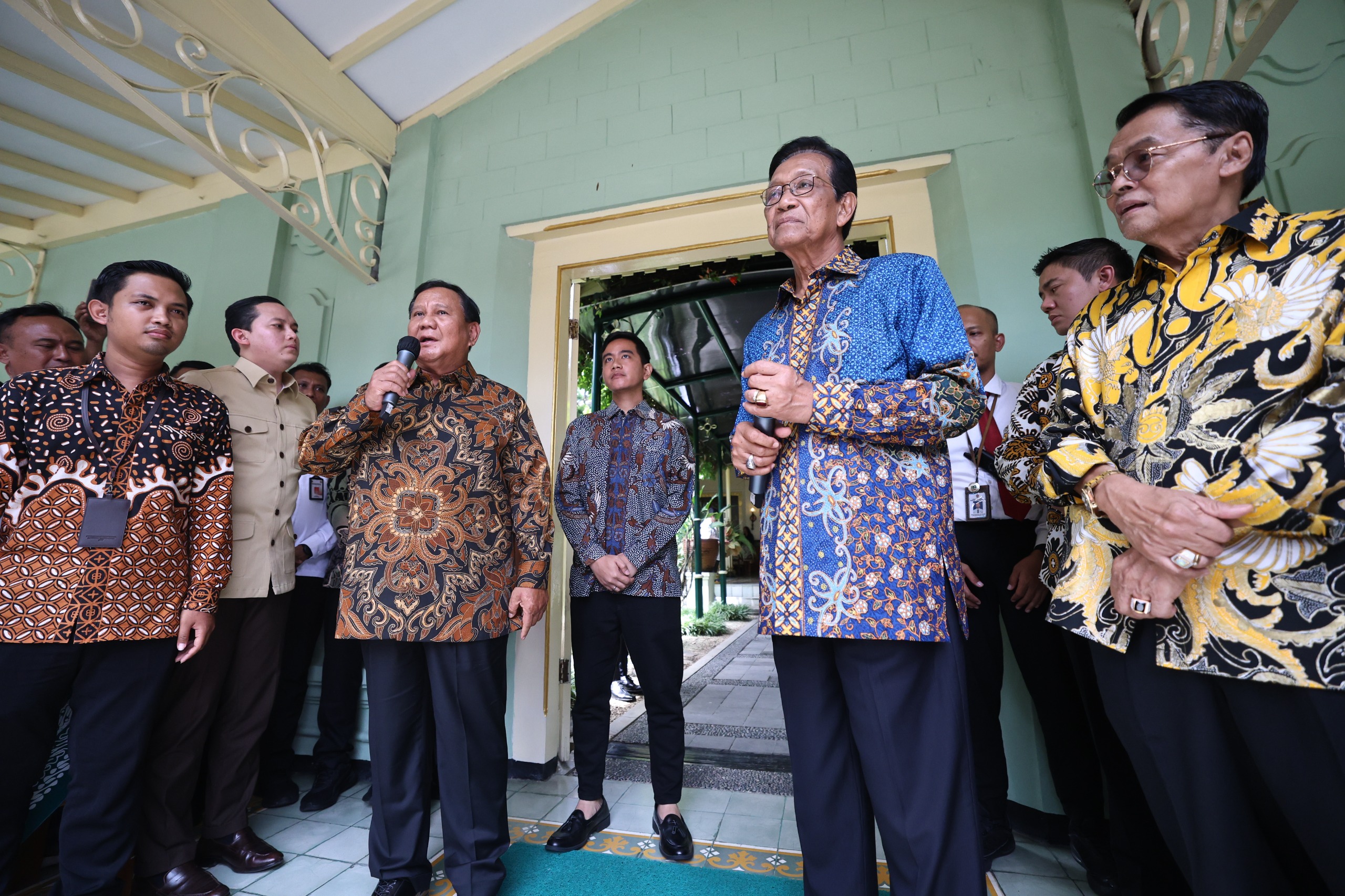 Kunjungi Sri Sultan Hamengku Buwono (HB) X, Prabowo: Saya dapat Banyak Wejangan soal Masa Depan dan Teknologi