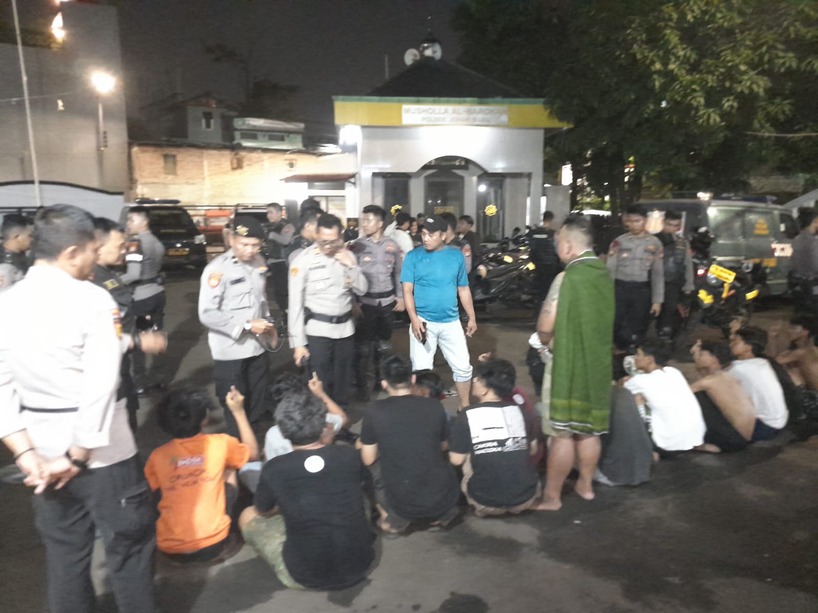 Gagalkan Tawuran, Polisi Gulung 17 Remaja di Johar Baru