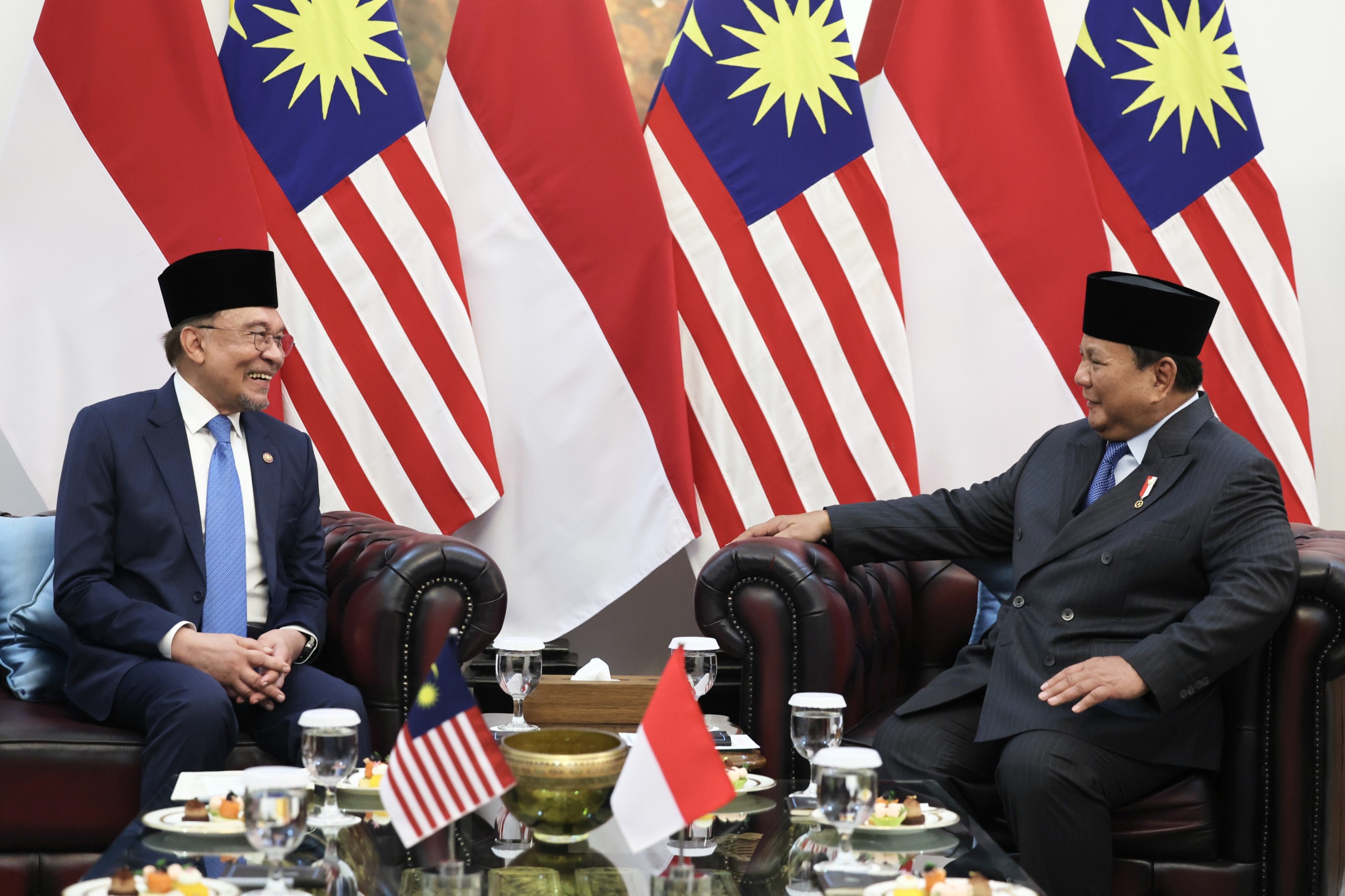 Prabowo Puji Kepemimpinan Anwar Ibrahim dalam Mediasi Konflik Thailand-Kamboja