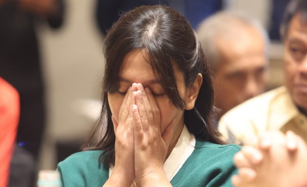 Ratu Tisha Turun Tangan! Skuad Garuda Makin Positive Vibes, Nova Arianto Targetkan 32 Besar, Brasil Menanti