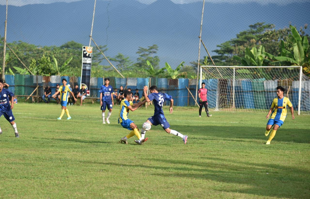 32 Klub Buru Trofi Gemilang Raya Anniversary
