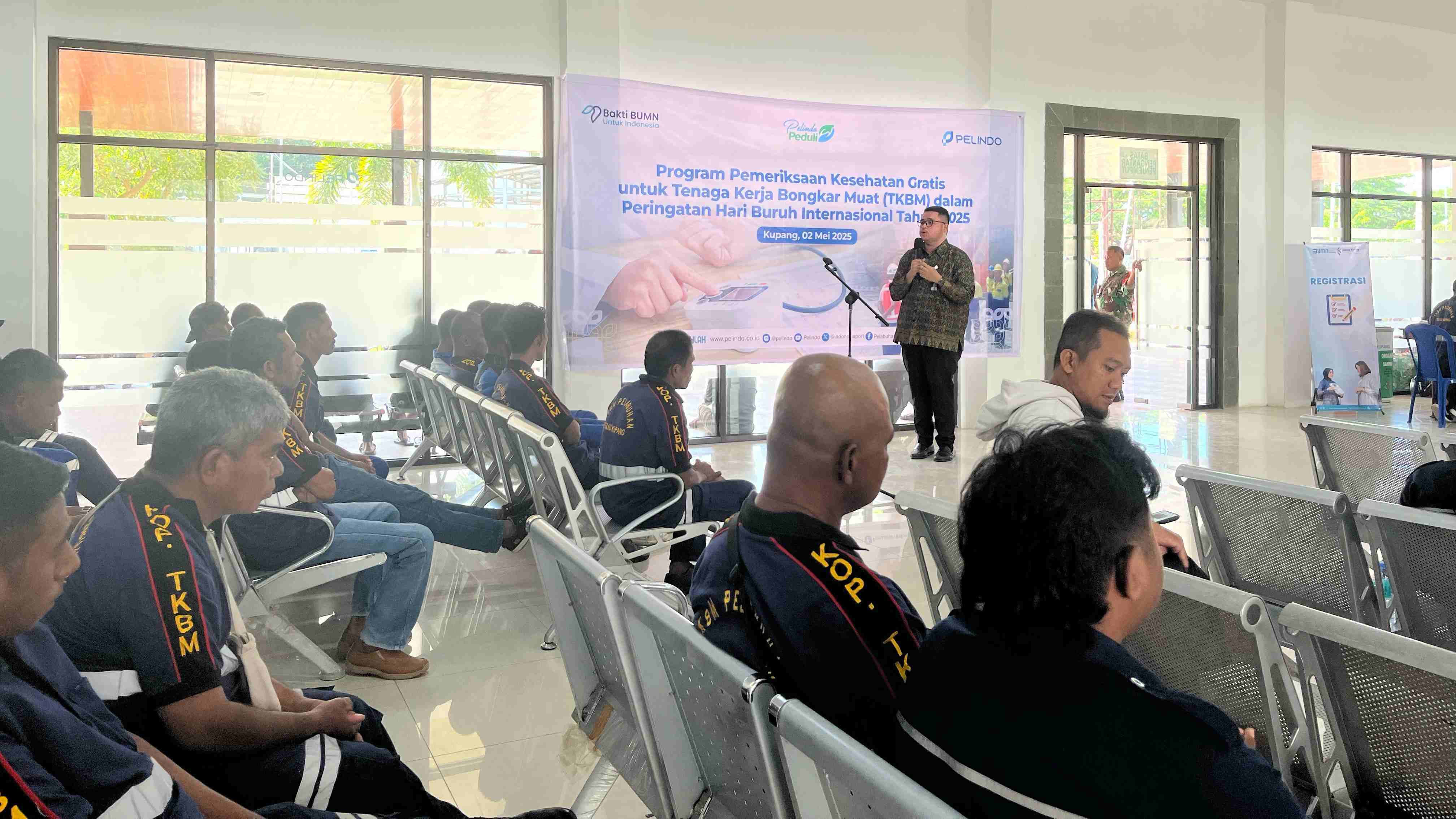 Hari Buruh, Pelindo Fasilitasi Pemeriksaan Kesehatan Gratis bagi 213 TKBM di Kupang