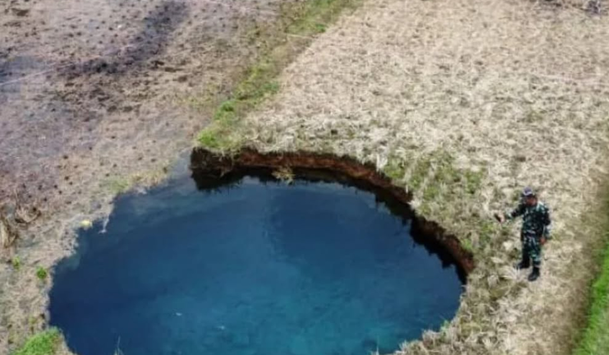 BRIN Tegaskan Air Sinkhole di Sumbar Berbahaya bagi Kesehatan, Jangan Diminum! 