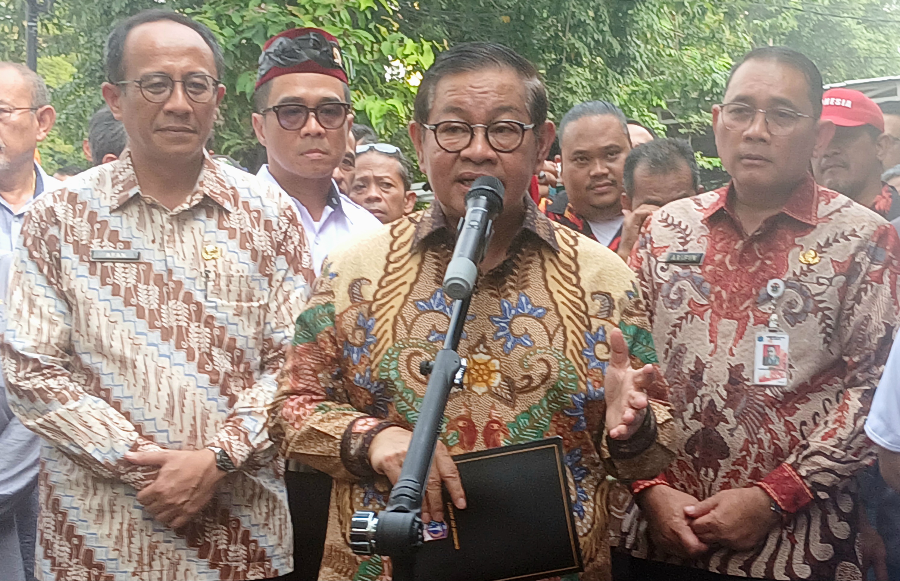 Pramono Gercep Benahi 55 RW Kumuh di Jakarta, MCK Komunal Dikebut