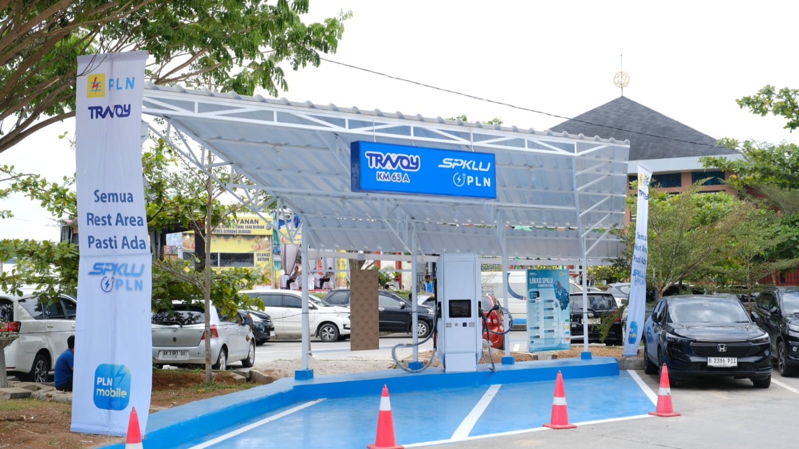 Mudik Naik Kendaraan Listrik? Tersedia 189 SPKLU di Rest Area Jalan Tol   