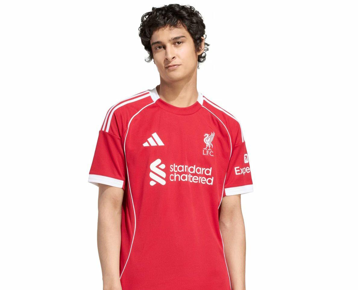 Jersey Baru Liverpool x Adidas Dirilis 1 Agustus, Hadirkan Desain Legendaris musim 2006-2007