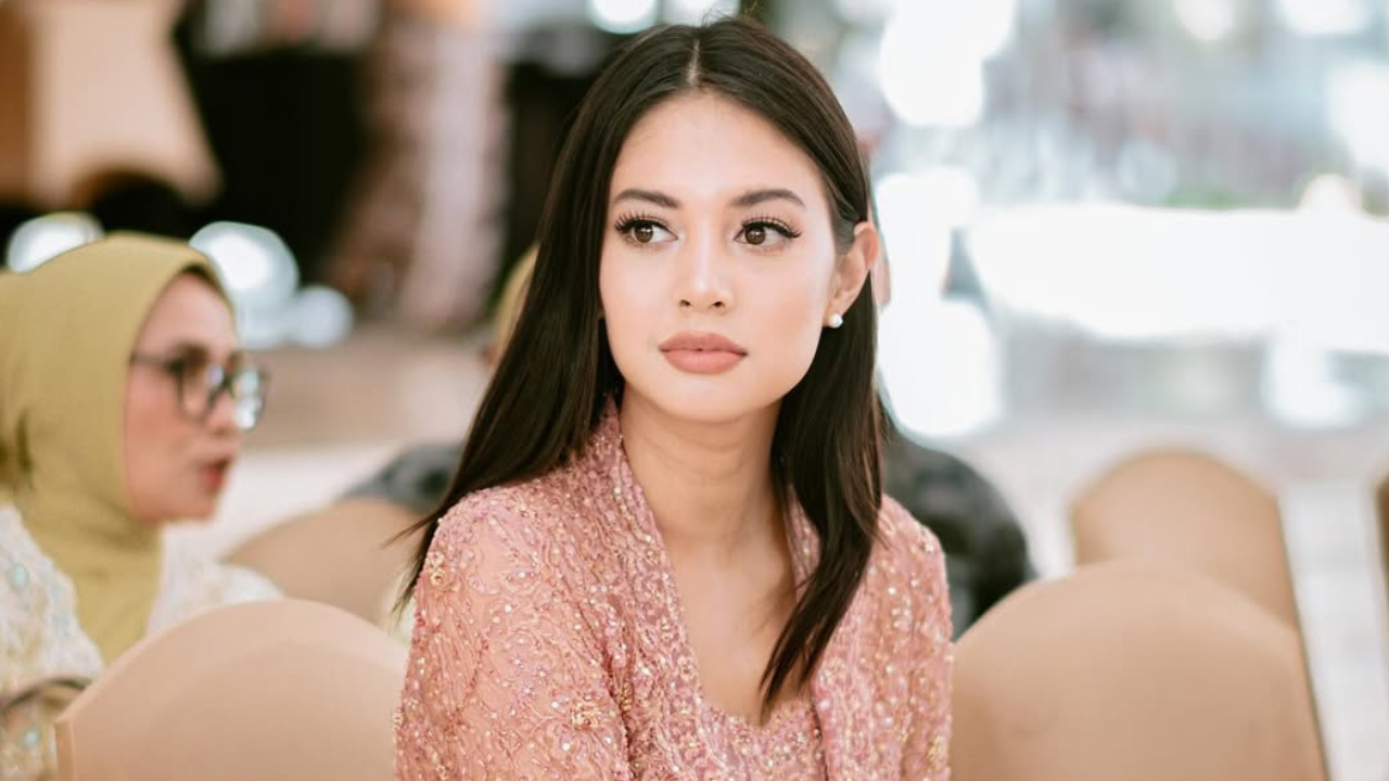 Mantan Pacar Aurelie Moeremans, Siapa yang Jadi Pelaku Grooming di Buku Broken Strings?