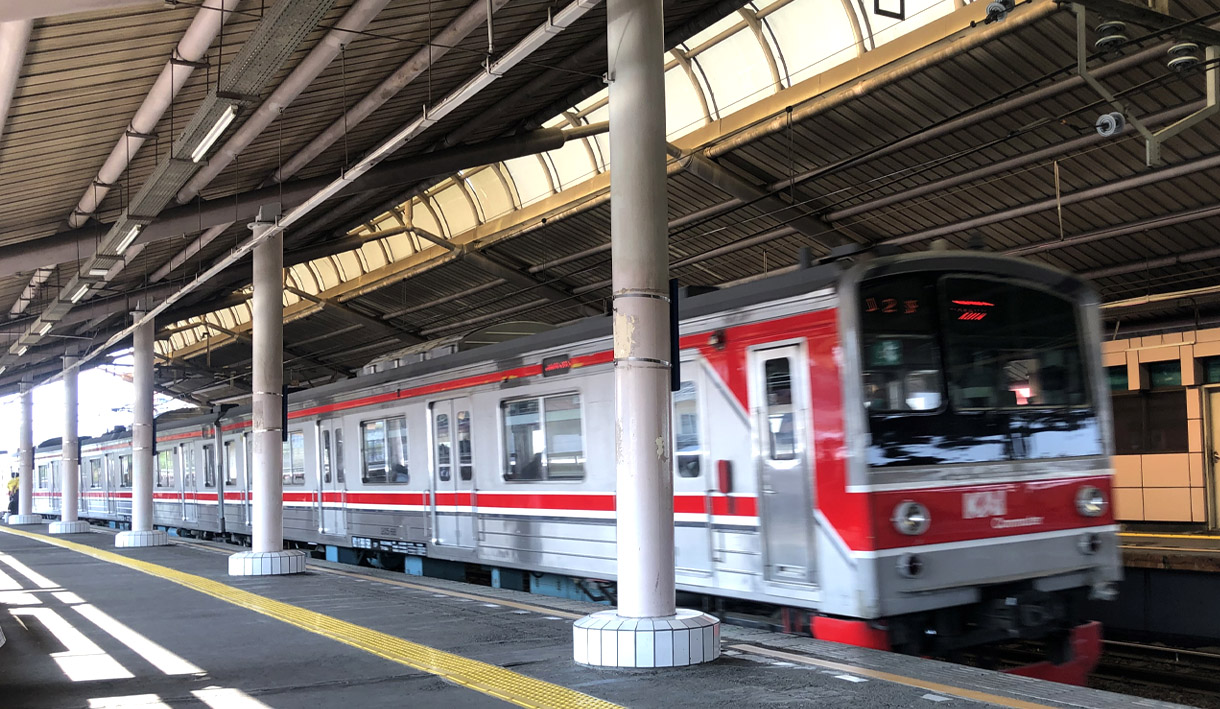 Commuter Line Terkoneksi dengan Lintas Transportasi Darat Laut dan Udara, Tulang Punggung Transportasi di Indonesia