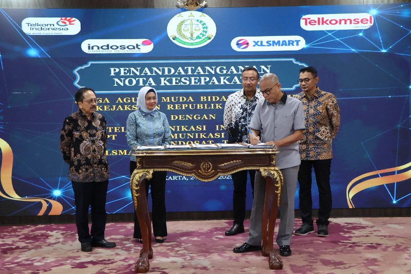 Penyadapan dan Perekaman, Kejagung Gandeng Empat Operator Seluler
