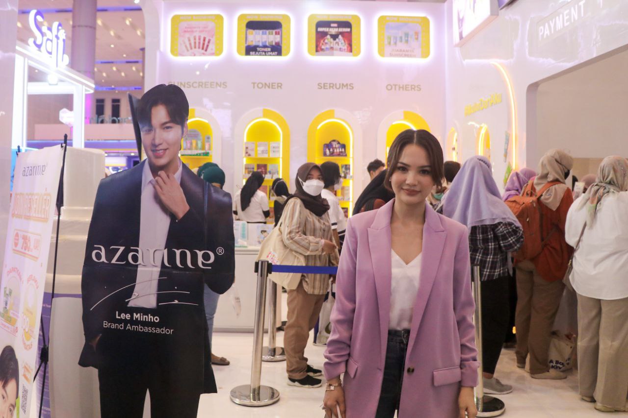 Pengunjung  FD x Beauty 2023 Surabaya Tanya Kehadiran Lee Min-ho ke Azarine Cosmetic