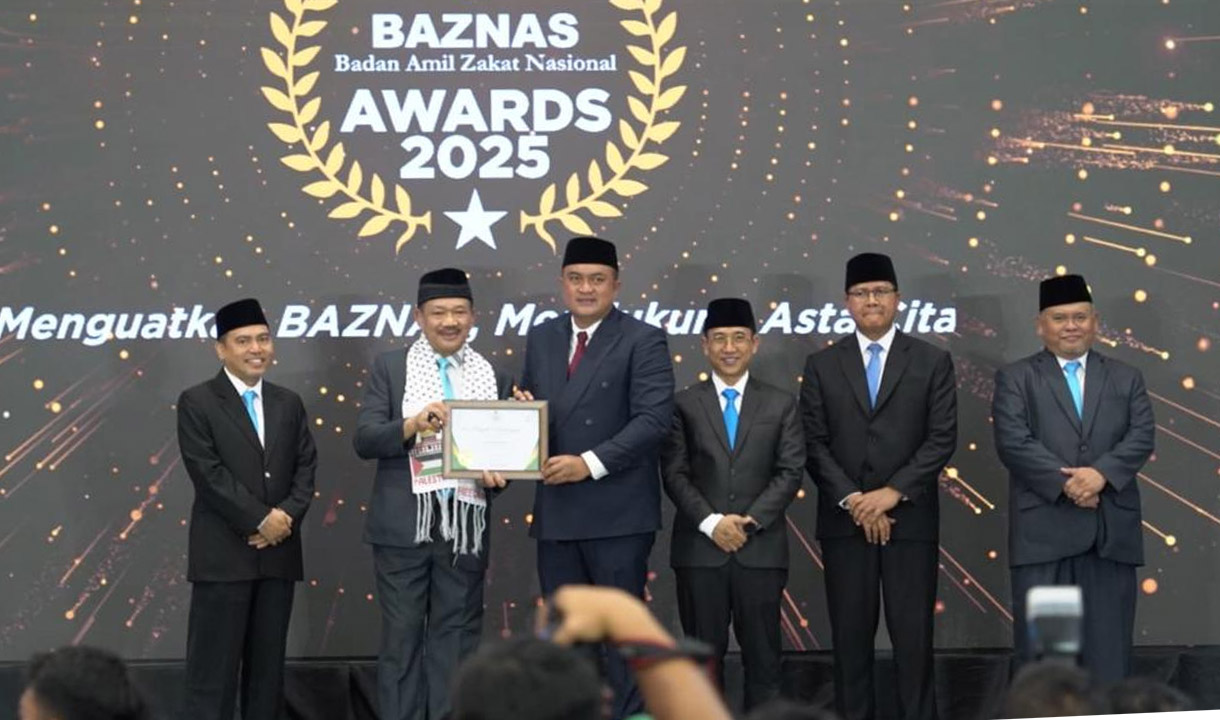 Bupati Bogor Terima Penghargaan Kepala Daerah Pendukung Baznas pada Baznas Awards 2025 Tingkat Nasional