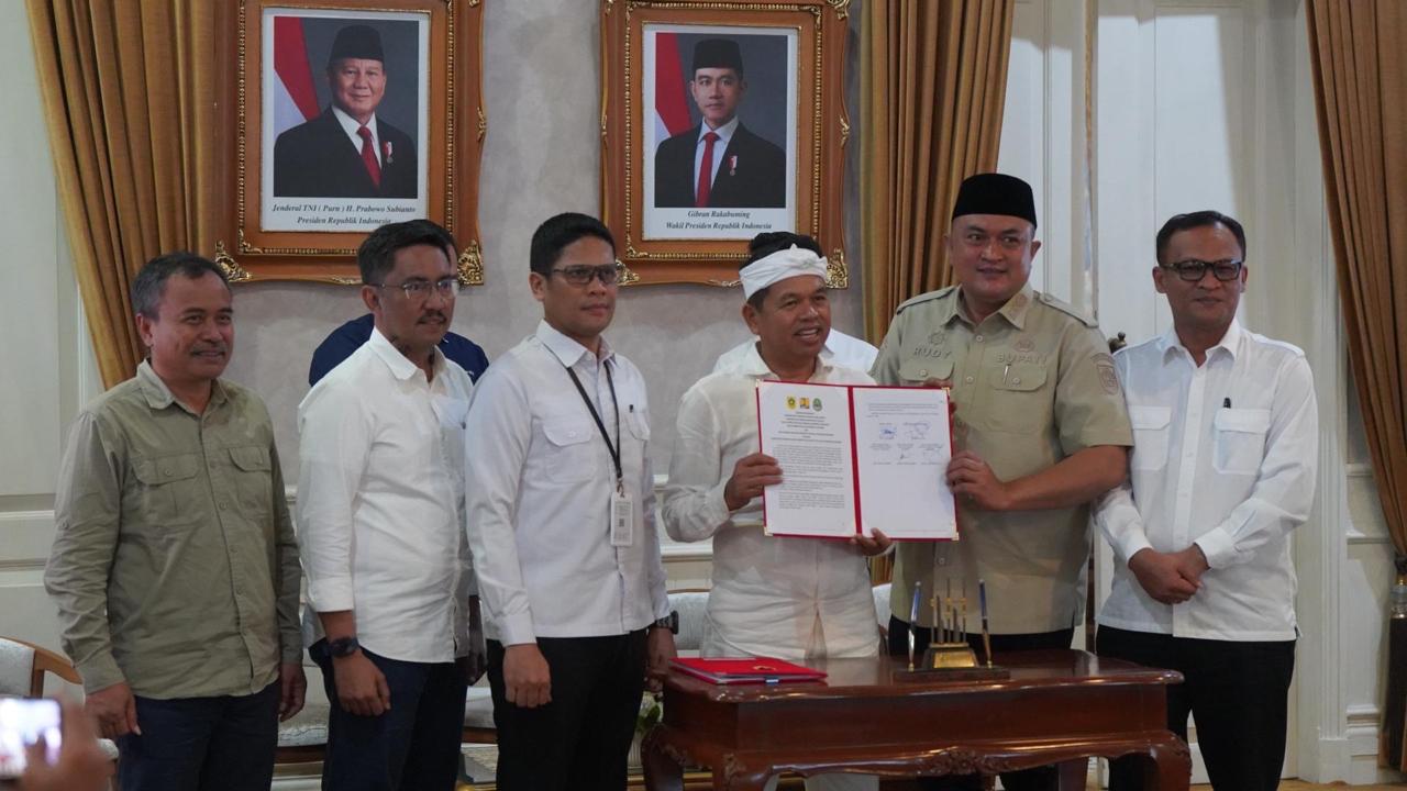 Bupati Bogor Tandatangani MOU Penanganan Banjir Bersama Gubernur Jabar, BBWS dan PSDA