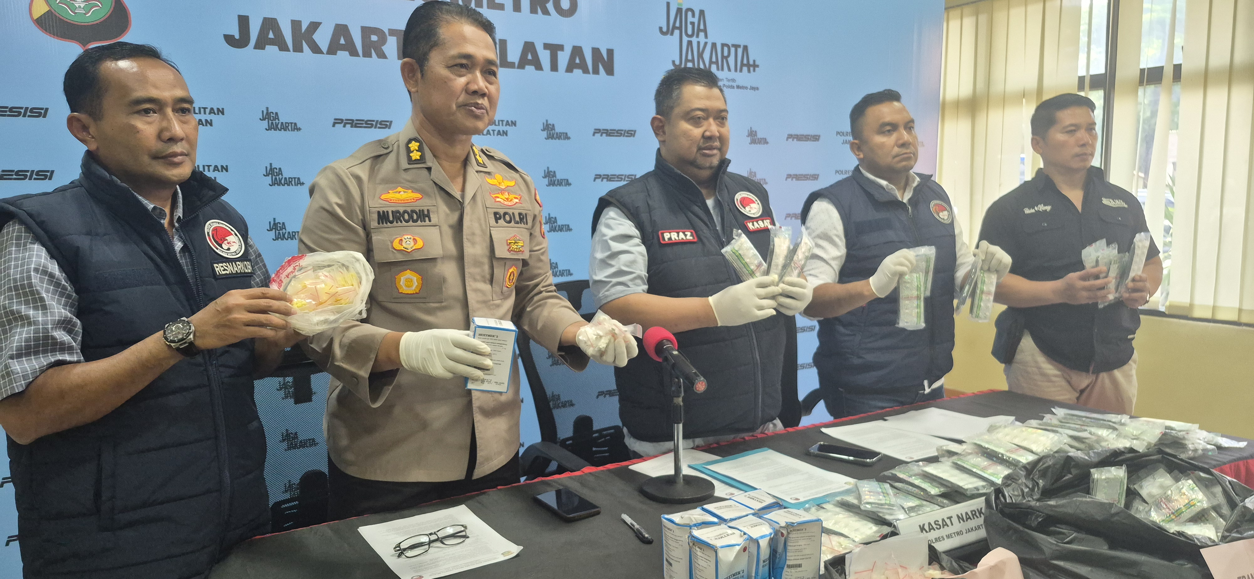 Polisi Bongkar Bisnis Obat Terlarang Berkedok Toko Sembako, Target Pasar Anak Muda