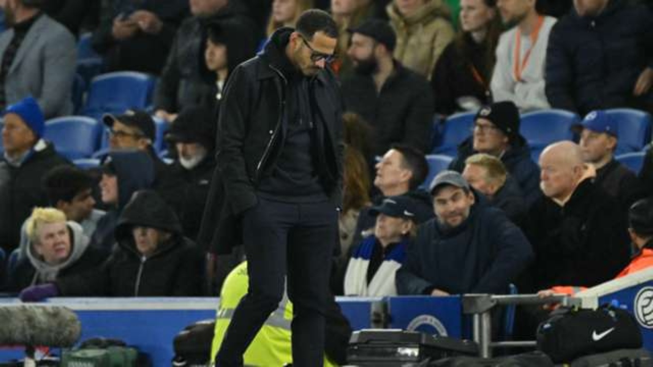 Chelsea Disikat Brighton 0-3, Liam Rosenior Tak Bisa Pasang Badan Lagi