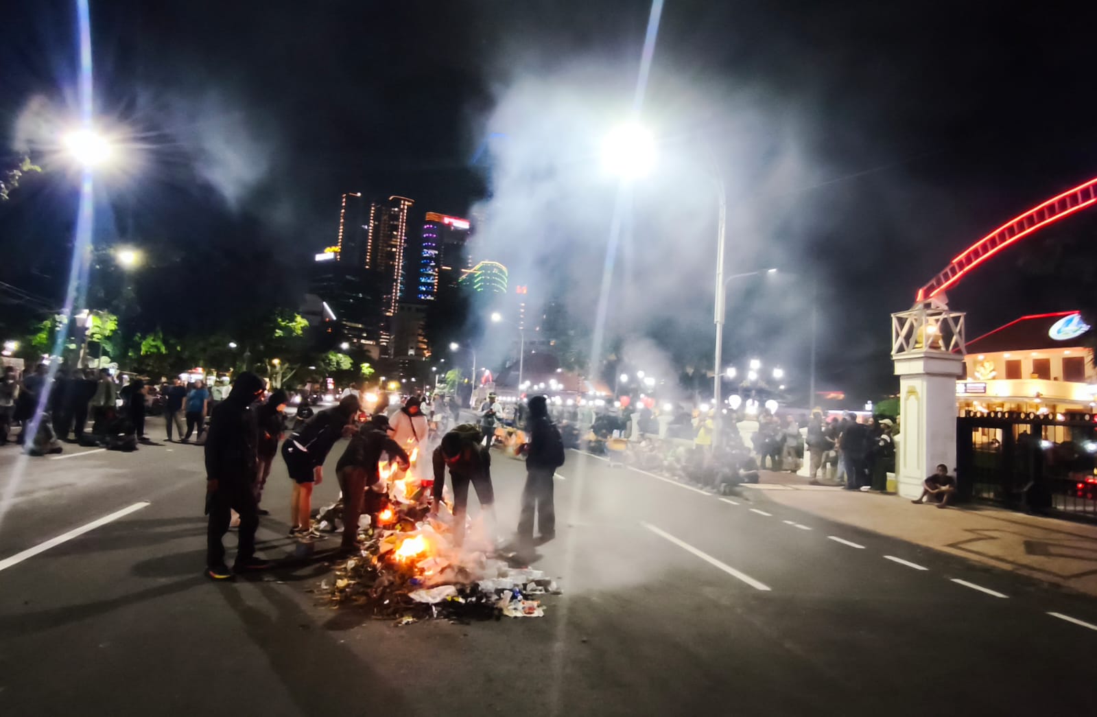 Mandat Rakyat Tidak Menghapus Hak Rakyat untuk Mengkritik
