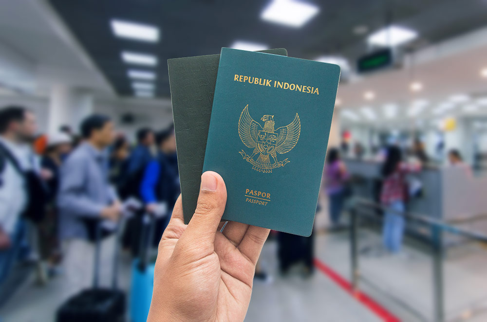 Rencana Desain Baru Paspor yang Bakal Berganti Warna Dikritisi Akademisi: Apakah yang Lama Memang Tidak Aman?