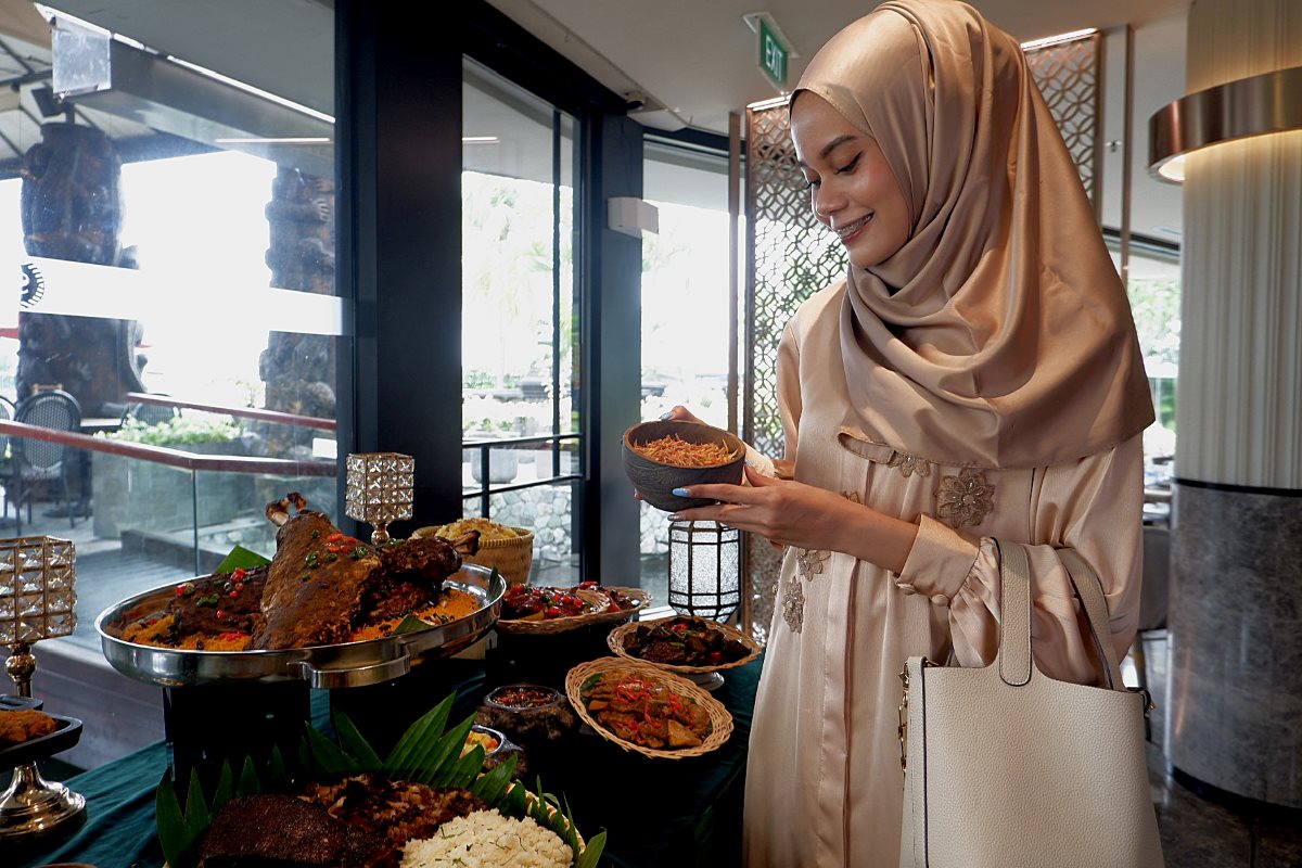 Padukan Cita Rasa Indonesia dan Timur Tengah, Nasi Kebuli dan Kambing Guling dalam Dine Ramadhan Menu Ini Cocok untuk Berbuka