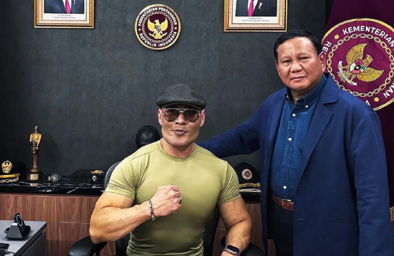 Prabowo Subianto Jadi Presiden, Deddy Corbuzier Kenang Pernah Duduk di Kursi Menhan