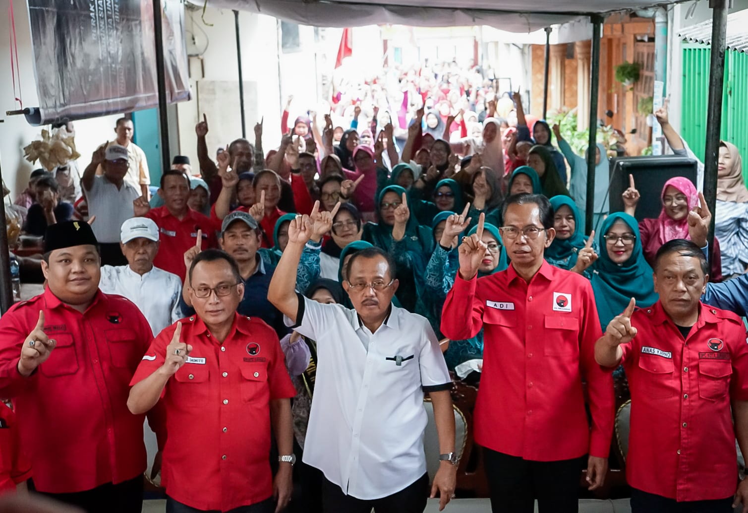 Hari Pertama Kampanye, Armuji Sapa Warga di Tiga Titik